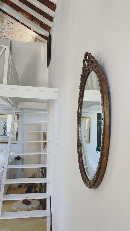 Hypate, Traditional Island Cottage Chalki Town 外观 照片