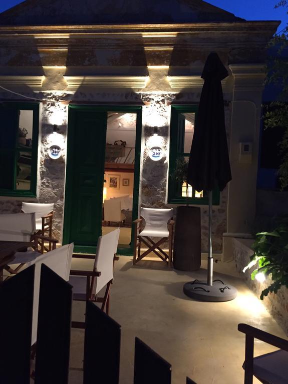 Hypate, Traditional Island Cottage Chalki Town 外观 照片