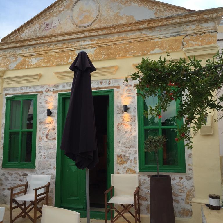 Hypate, Traditional Island Cottage Chalki Town 外观 照片